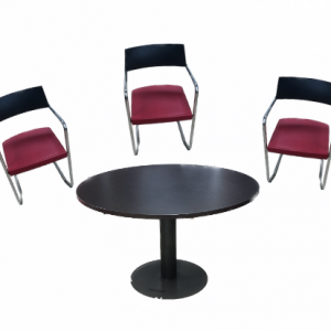 Table ronde + trois chaises